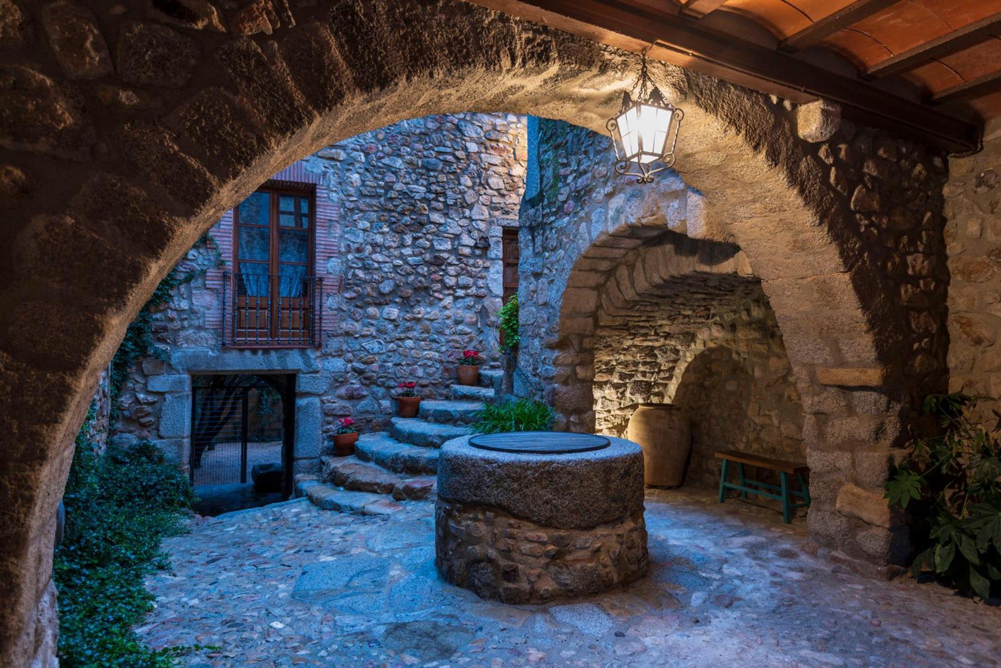 Hostal Can Xicu Capmany Εξωτερικό φωτογραφία