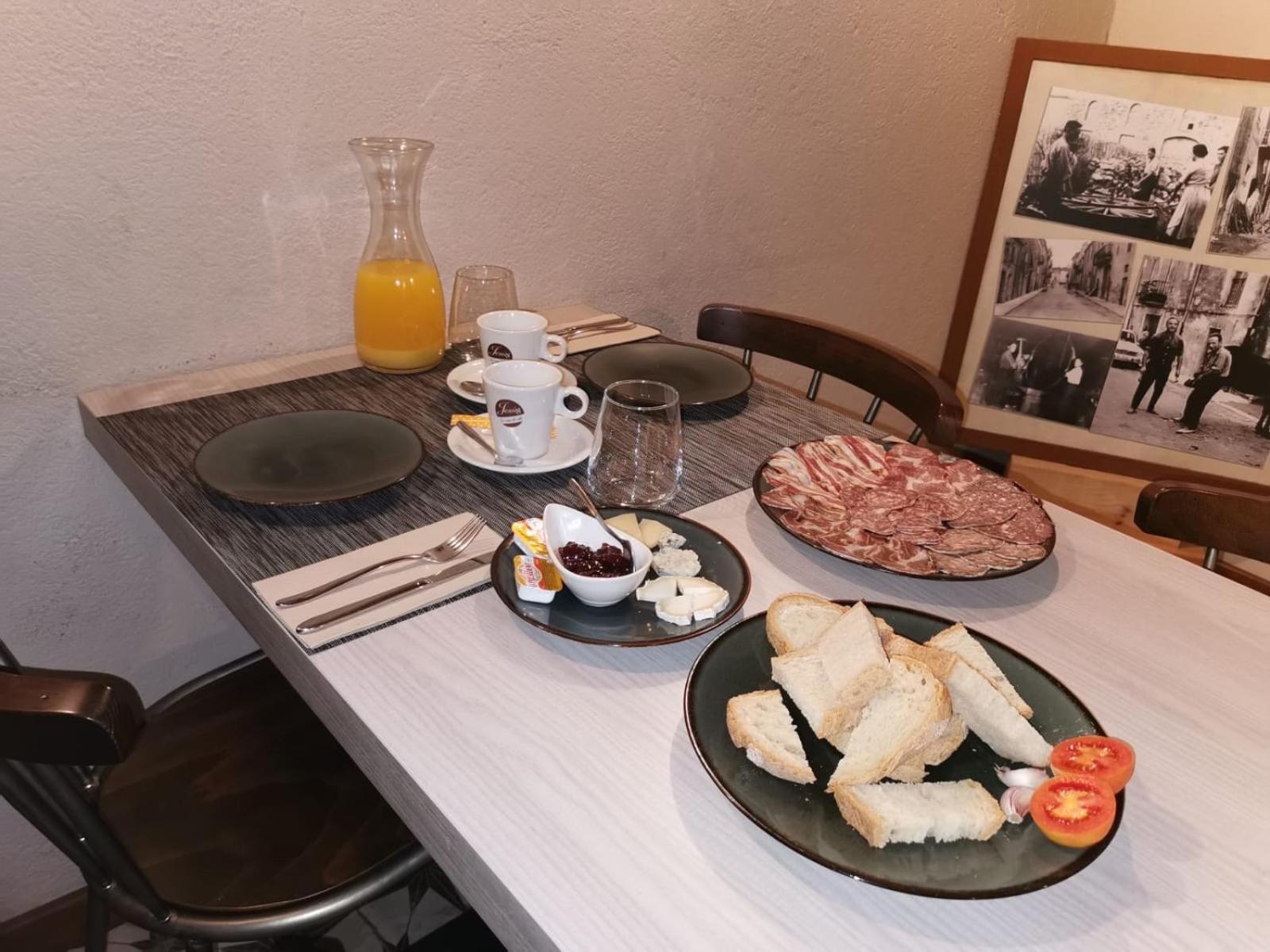 Hostal Can Xicu Capmany Εξωτερικό φωτογραφία