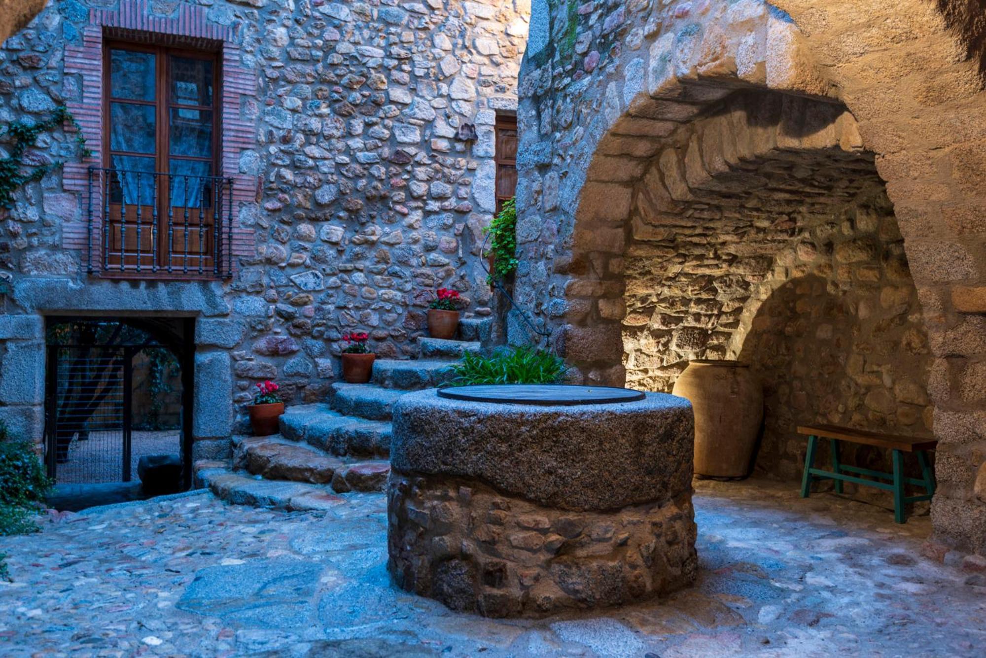 Hostal Can Xicu Capmany Εξωτερικό φωτογραφία
