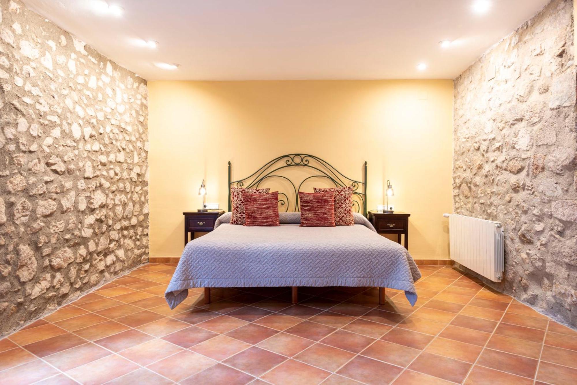 Hostal Can Xicu Capmany Εξωτερικό φωτογραφία